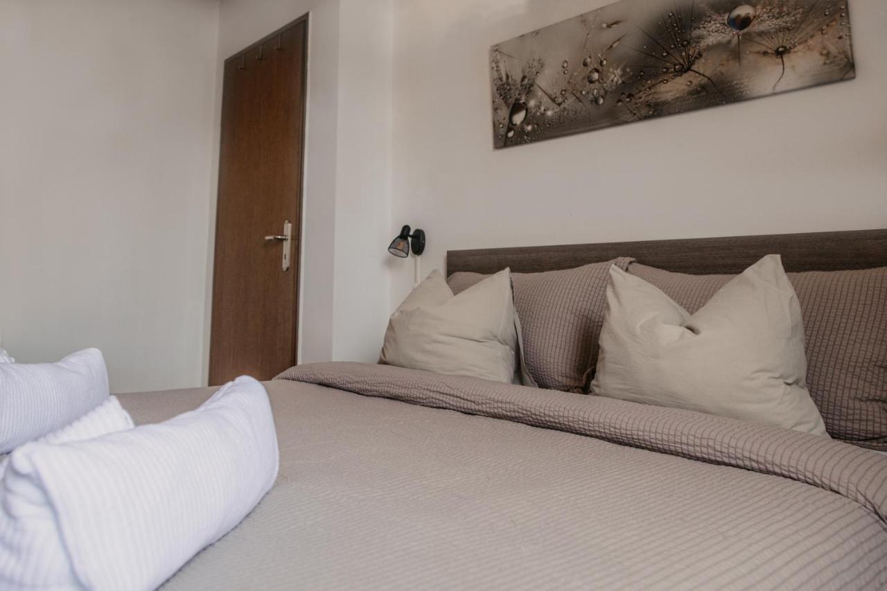 Riva Beach Club I Boutique Hotel I Restaurant Gambarogno Exterior foto